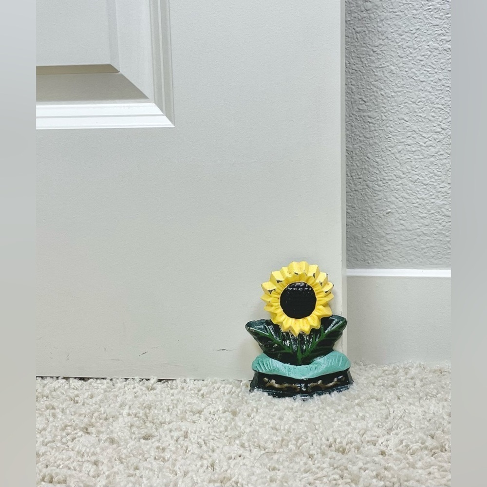 VTG Cast Iron Sunflower Doorstop 4" Tall Handpainted Enamel Heavy Solid Garden